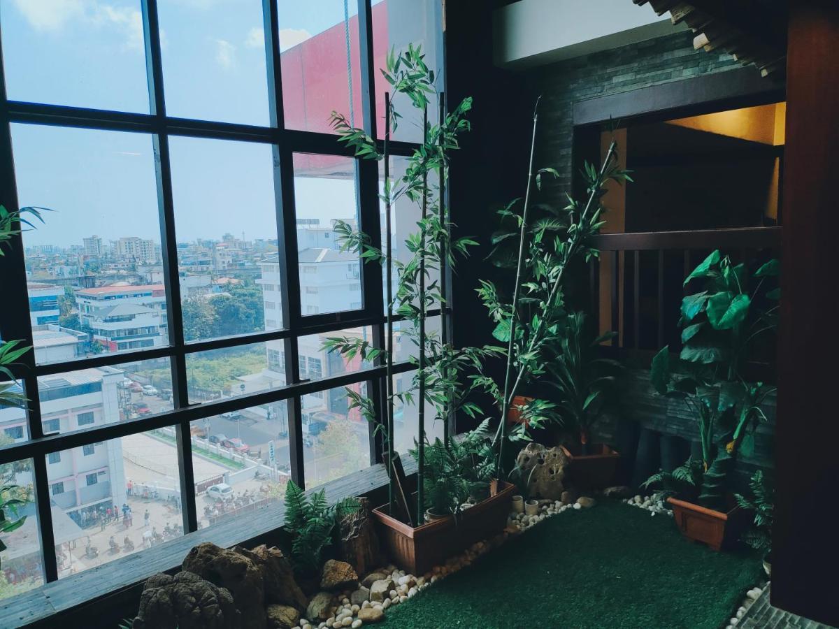 โฮเต็ล เพรซิเด้นซี่ Hotel Kochi ภายนอก รูปภาพ