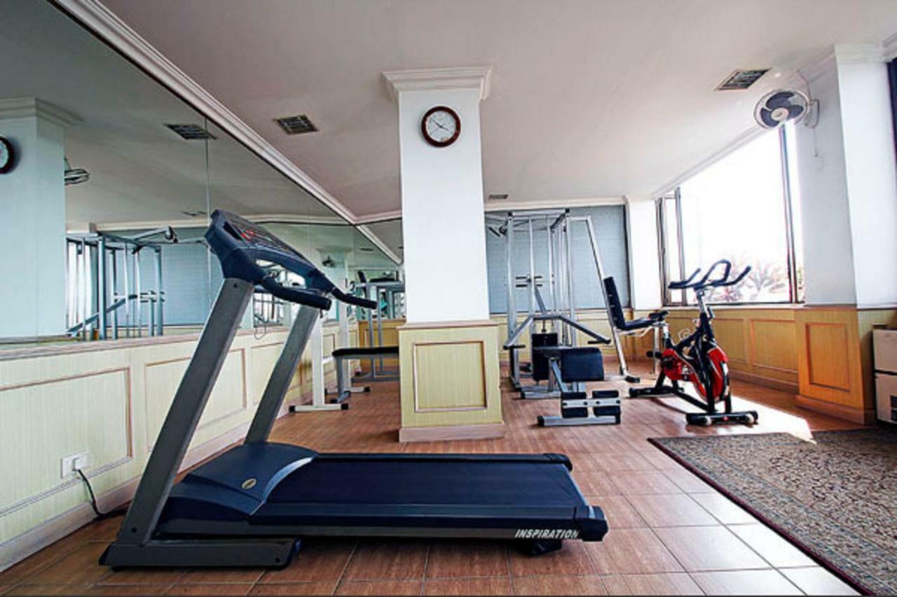 โฮเต็ล เพรซิเด้นซี่ Hotel Kochi ภายนอก รูปภาพ